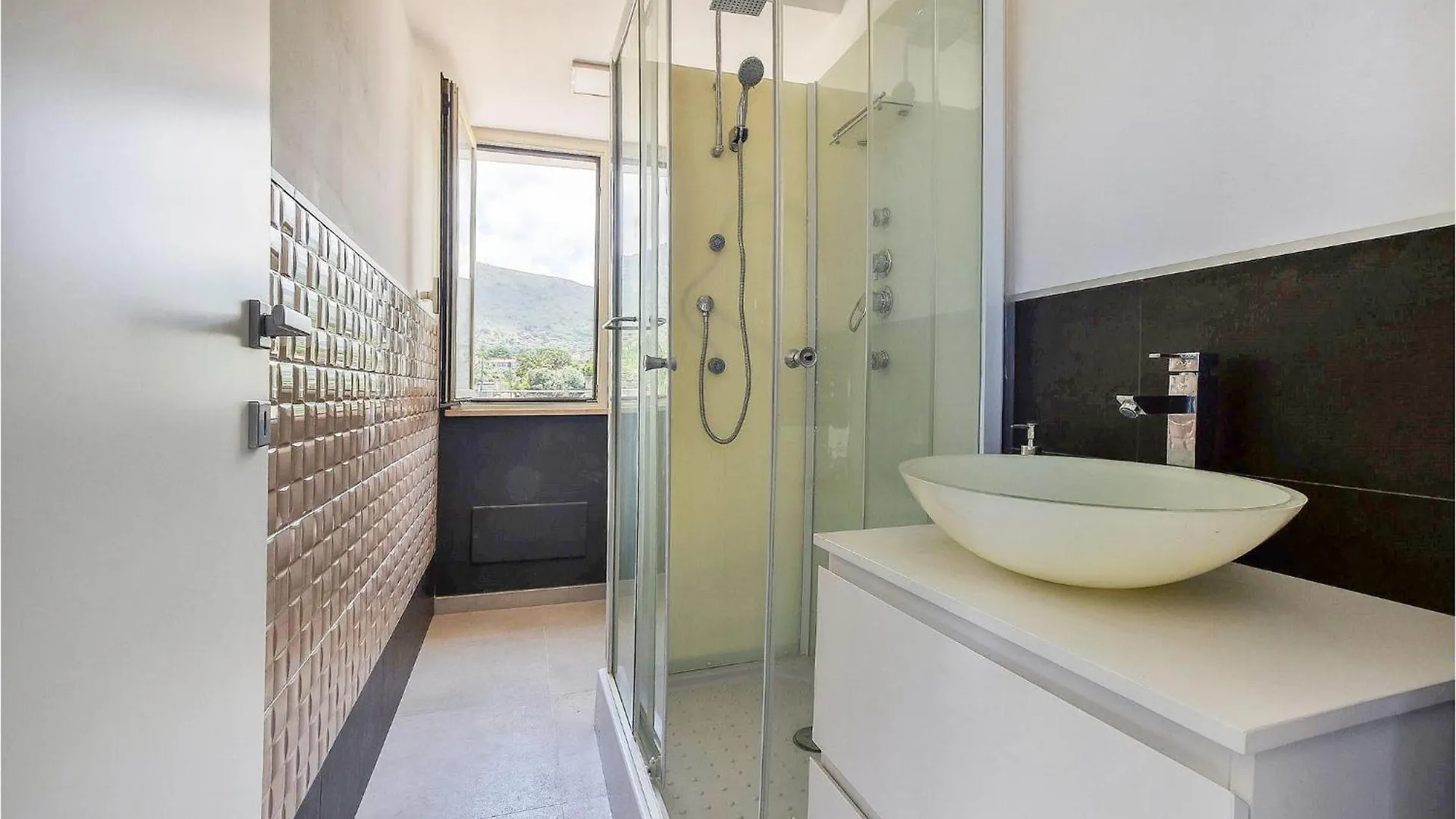 Gorgeous Home In Terrasini Holiday home